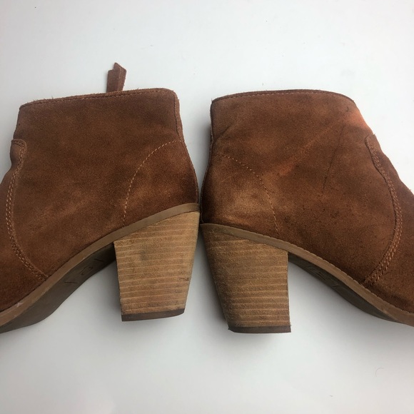 Dolce Vita Suede Bootie - Picture 7 of 7